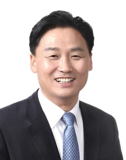 김영진