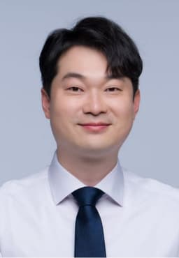 김동아